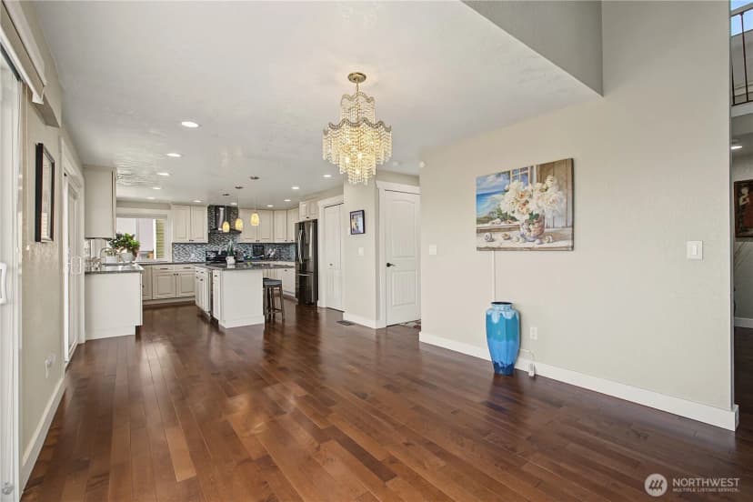 Property photo for 10010 76th Street Sw, Lakewood photo 13