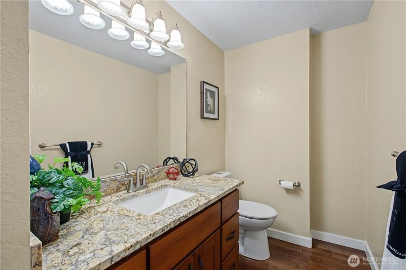 Property photo for 10010 76th Street Sw, Lakewood photo 21
