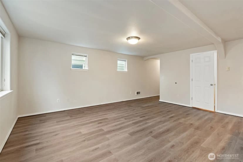 Property photo for 14609 46th Avenue Ne, Marysville photo 6
