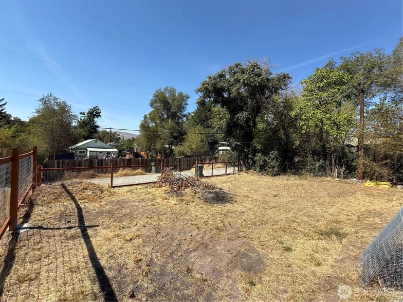 Property photo for 426 Hanford Street, Omak photo 5