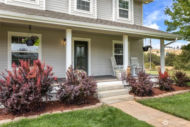 Property photo for 14434 Cottonwood Canyon Road, Yakima photo 2