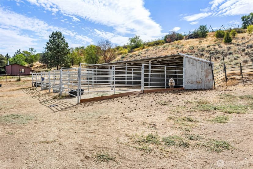 Property photo for 14434 Cottonwood Canyon Road, Yakima photo 34