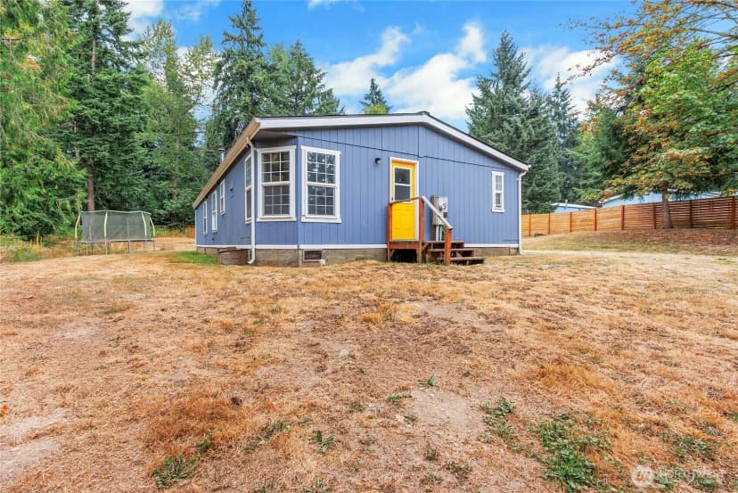 Property photo for 28205 73rd Ave E, Graham photo 4