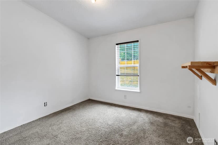 Property photo for 28205 73rd Ave E, Graham photo 15