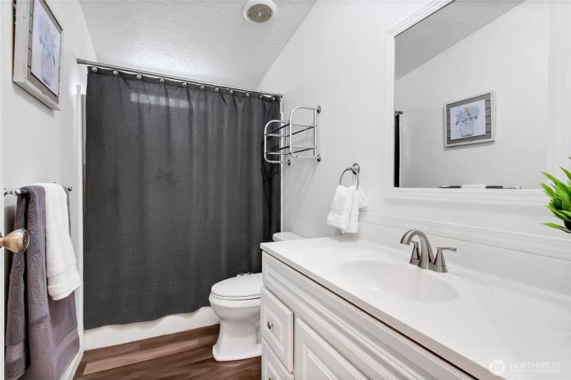 Property photo for 28205 73rd Ave E, Graham photo 16