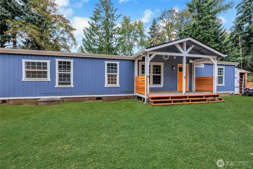 Property photo for 28205 73rd Ave E, Graham