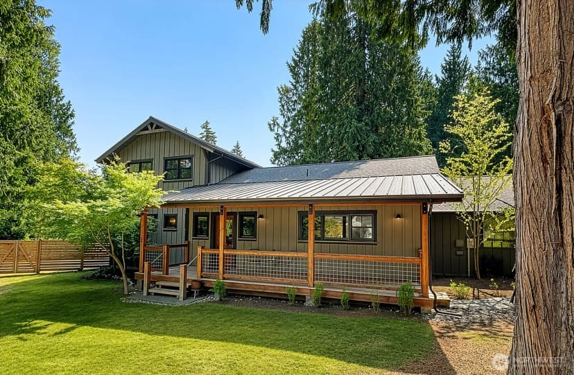 Property photo for 1052 Woodside Lane, Langley
