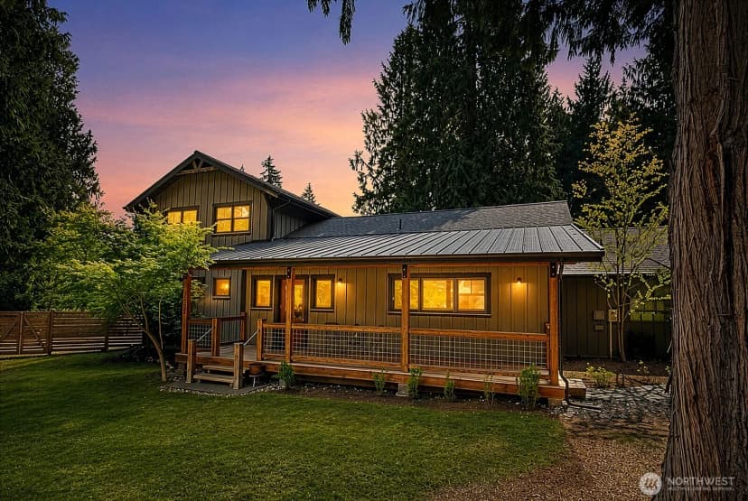 Property photo for 1052 Woodside Lane, Langley photo 39