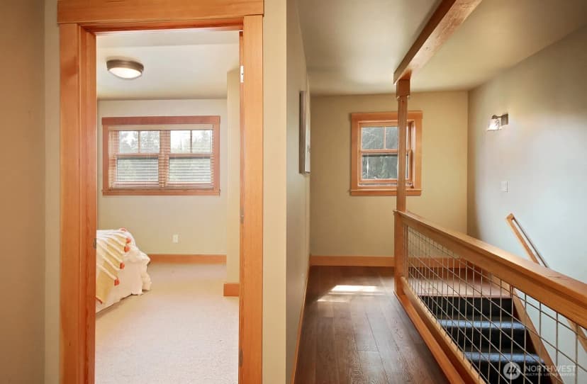 Property photo for 1052 Woodside Lane, Langley photo 20