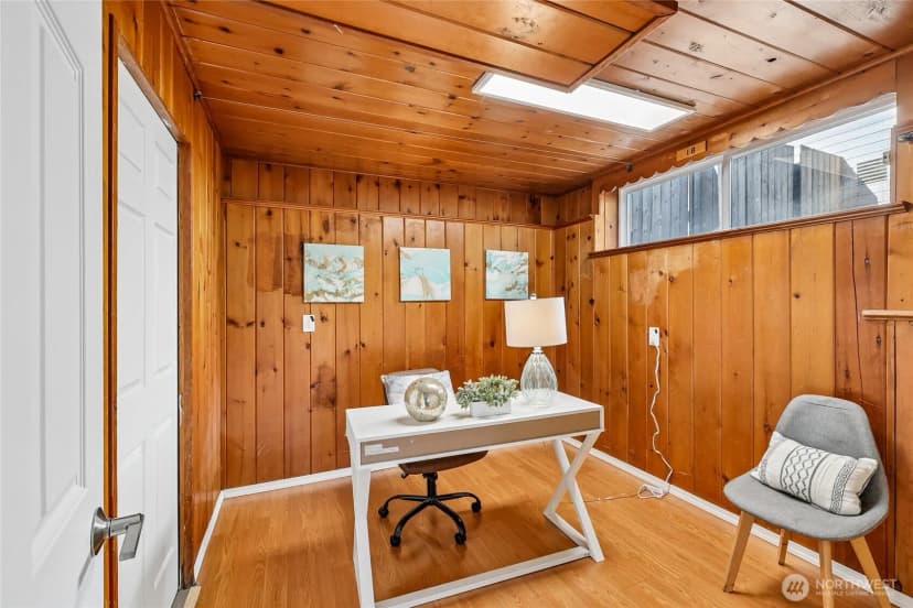 Property photo for 1853 N 200th Street, Shoreline photo 25