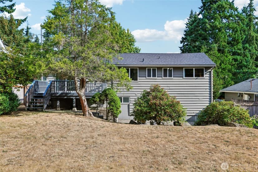 Property photo for 1853 N 200th Street, Shoreline photo 33