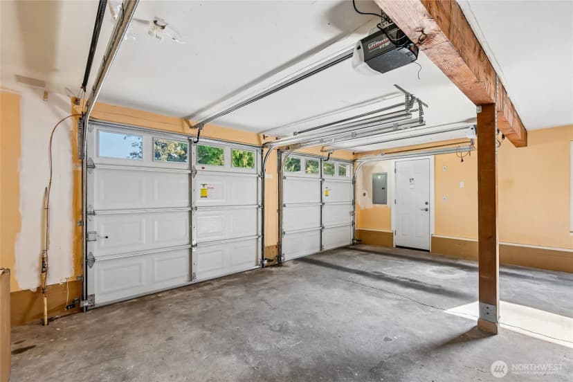 Property photo for 1853 N 200th Street, Shoreline photo 35