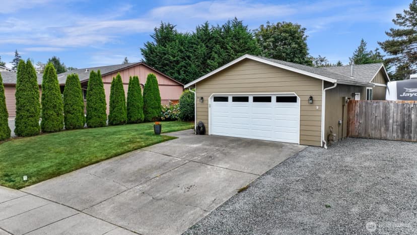 Property photo for 8414 14th Place Se, Lake Stevens photo 32