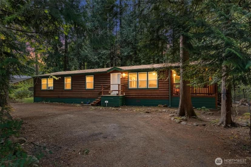 Property photo for 42096 Cedar Street, Concrete