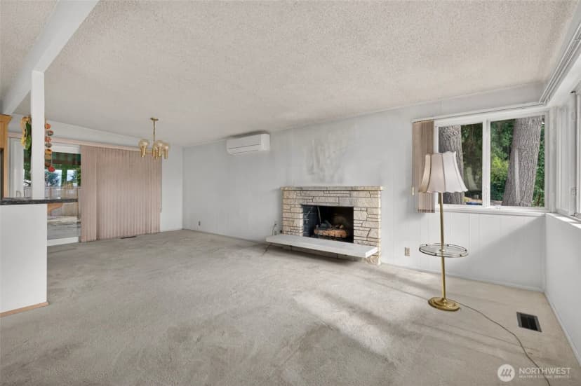 Property photo for 609 168th Avenue Ne, Bellevue photo 14