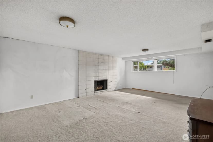 Property photo for 609 168th Avenue Ne, Bellevue photo 22