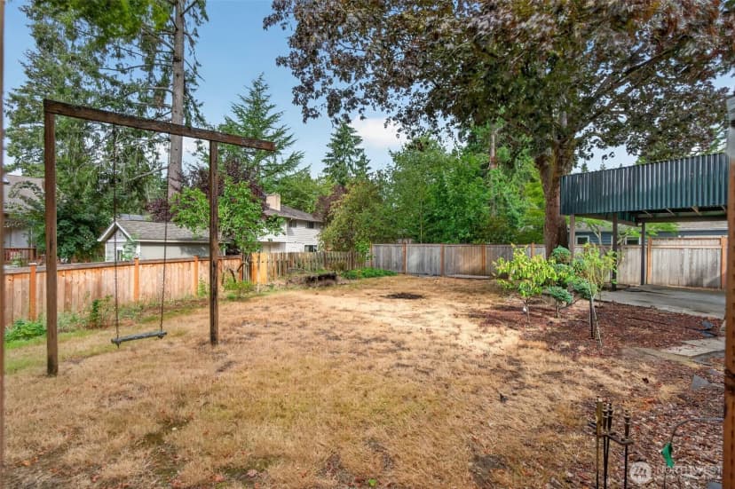Property photo for 609 168th Avenue Ne, Bellevue photo 8
