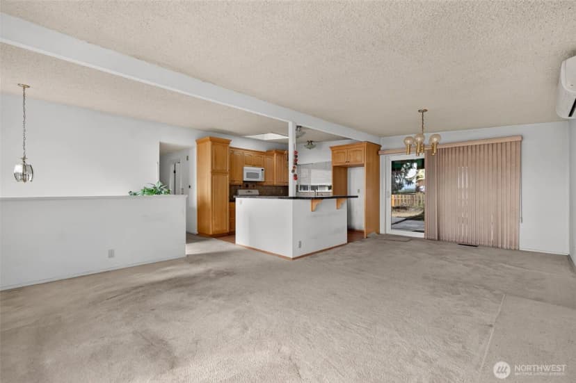 Property photo for 609 168th Avenue Ne, Bellevue photo 12