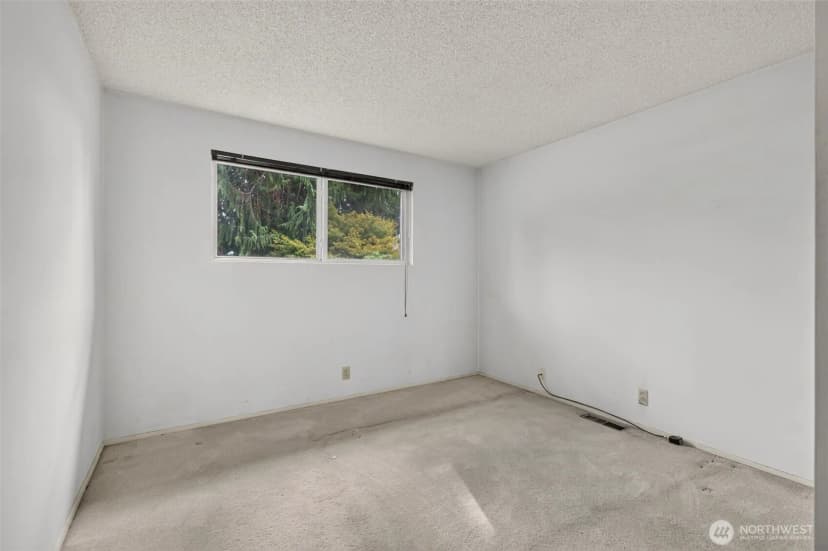 Property photo for 609 168th Avenue Ne, Bellevue photo 18