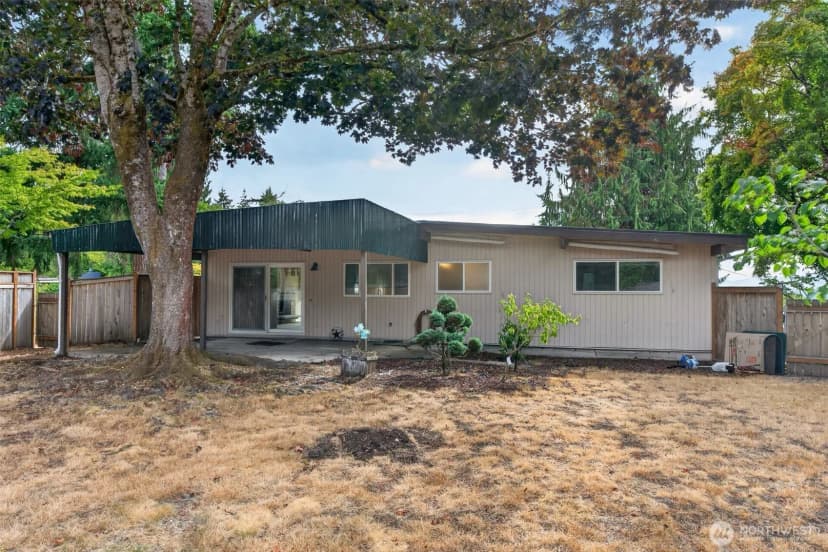 Property photo for 609 168th Avenue Ne, Bellevue photo 6