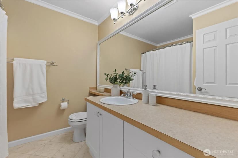 Property photo for 11866 Ne 162nd Lane, Bothell photo 19