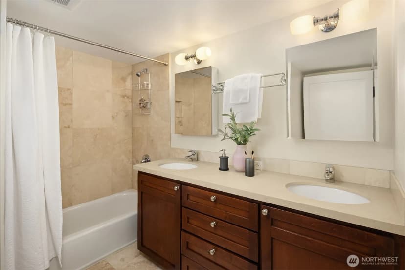 Property photo for 1508 37th Avenue E, Seattle photo 30
