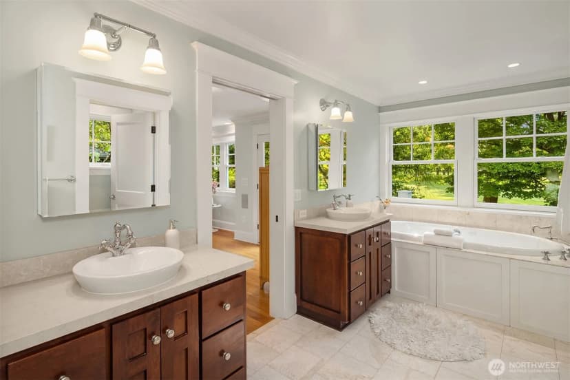 Property photo for 1508 37th Avenue E, Seattle photo 15