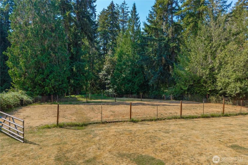 Property photo for 8545 Mill Bight Road Ne, Olympia photo 35