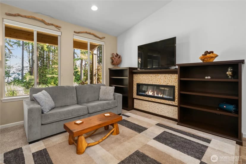 Property photo for 8545 Mill Bight Road Ne, Olympia photo 6