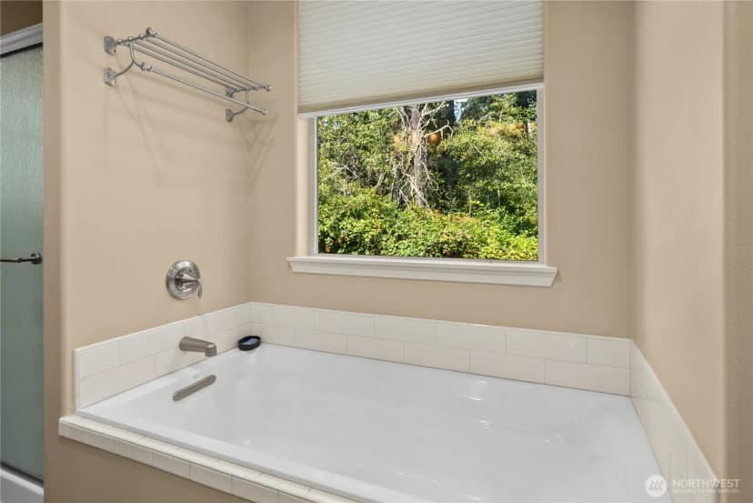 Property photo for 8545 Mill Bight Road Ne, Olympia photo 19