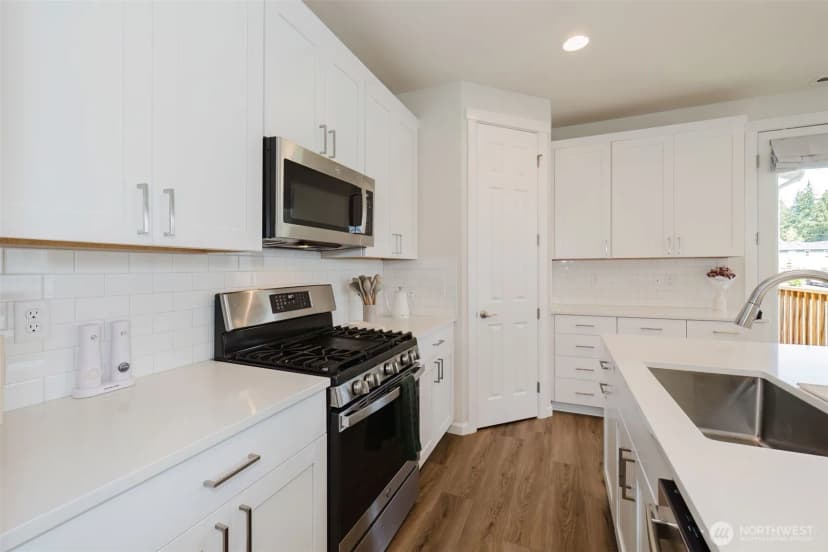 Property photo for 6480 Halyard Circle Se, Port Orchard photo 11