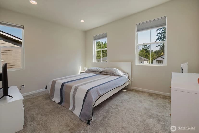 Property photo for 6480 Halyard Circle Se, Port Orchard photo 25