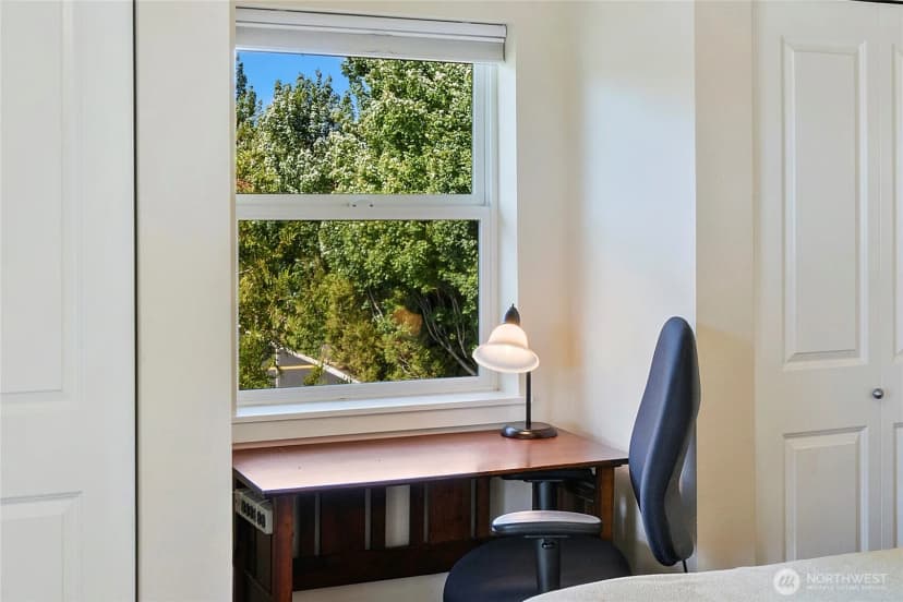 Property photo for 300 High School Road Ne #406, Bainbridge Island photo 18