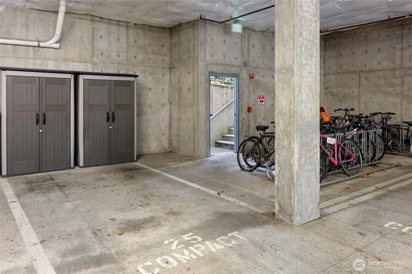 Property photo for 300 High School Road Ne #406, Bainbridge Island photo 22