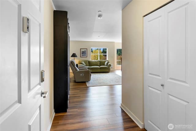 Property photo for 300 High School Road Ne #406, Bainbridge Island photo 4