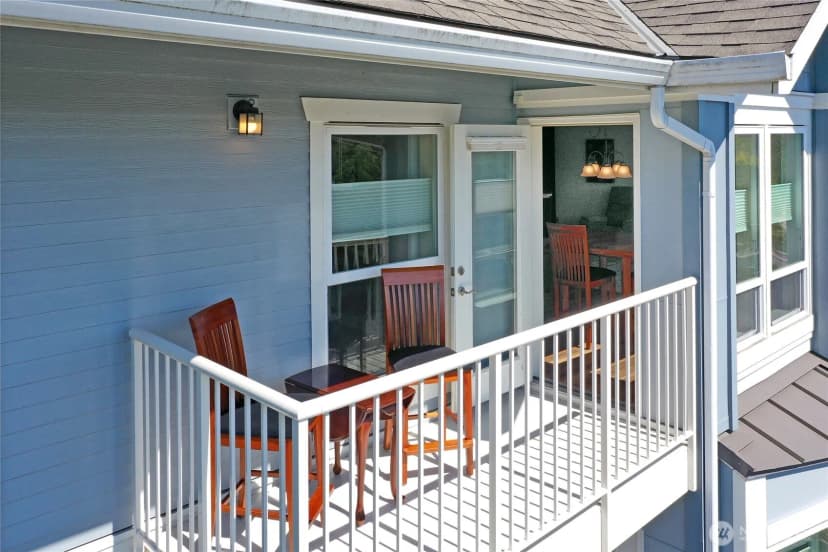 Property photo for 300 High School Road Ne #406, Bainbridge Island photo 13