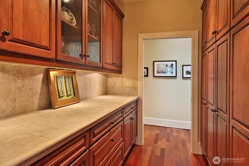 Property photo for 2382 Soundview Drive, Langley photo 37