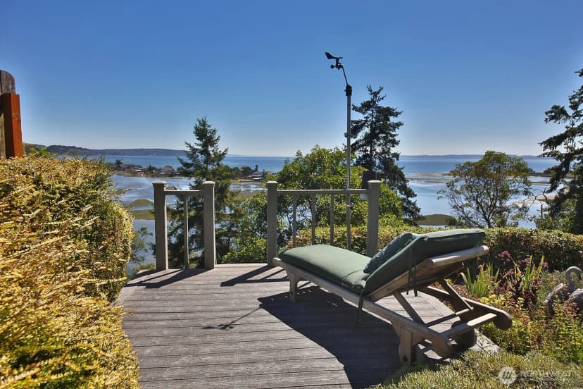 Property photo for 2382 Soundview Drive, Langley photo 8