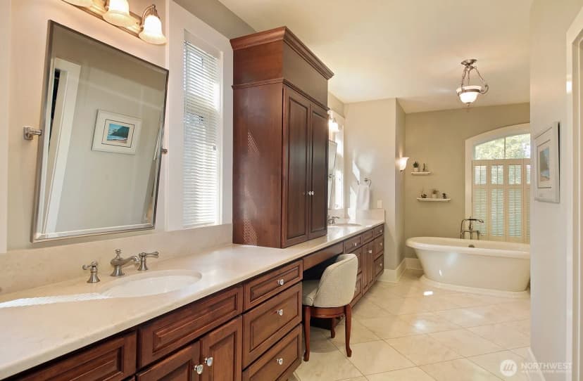 Property photo for 2382 Soundview Drive, Langley photo 29
