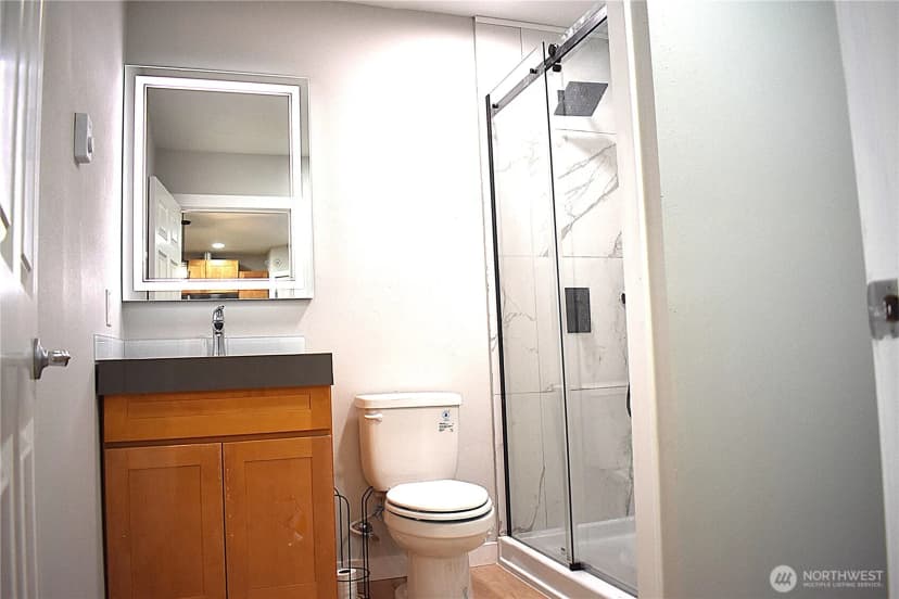 Property photo for 7604 52nd Avenue W, Lakewood photo 11