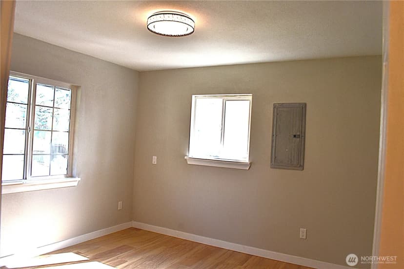 Property photo for 7604 52nd Avenue W, Lakewood photo 13