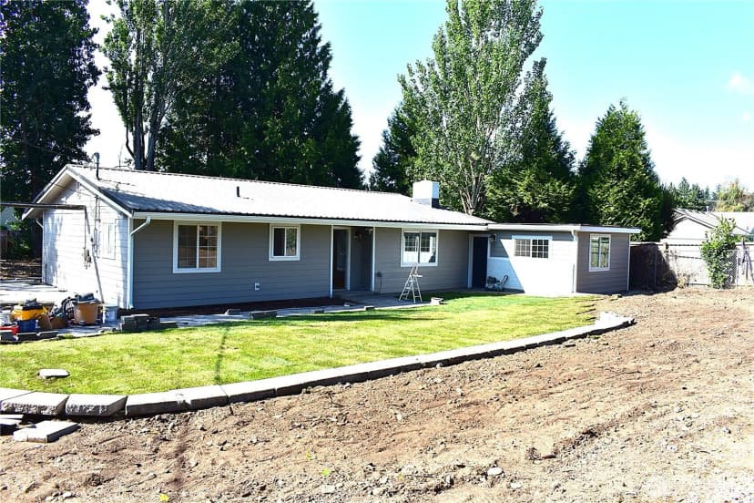 Property photo for 7604 52nd Avenue W, Lakewood photo 4