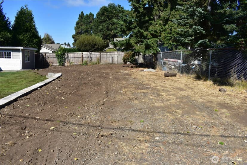 Property photo for 7604 52nd Avenue W, Lakewood photo 3