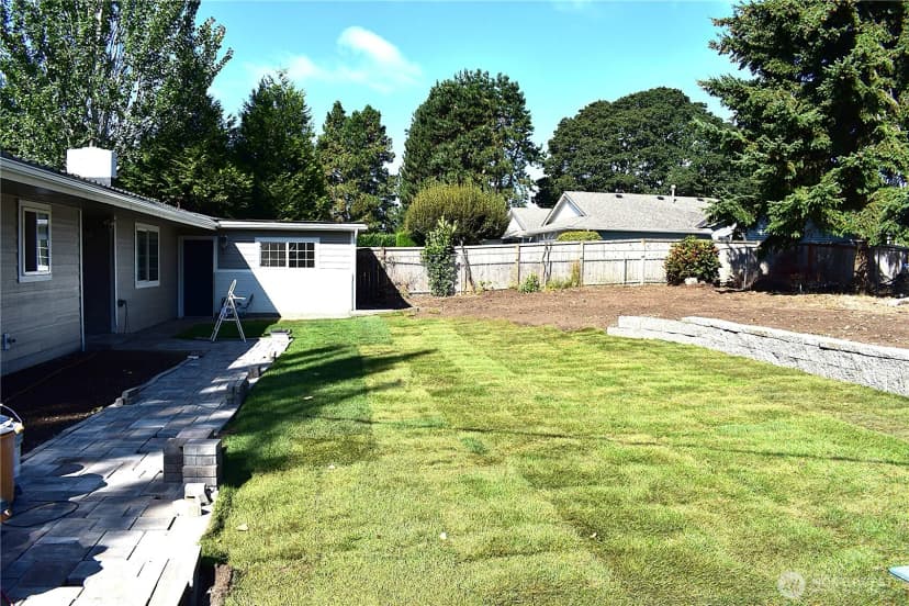Property photo for 7604 52nd Avenue W, Lakewood photo 2
