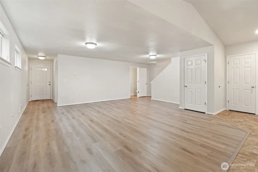 Property photo for 14617 46th Avenue Ne, Marysville photo 5