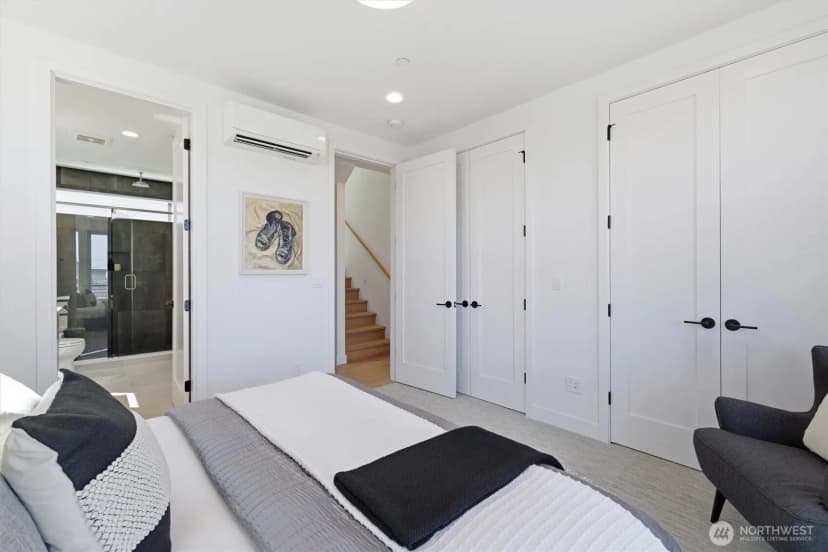 Property photo for 2011 Dexter Avenue N #a, Seattle photo 12