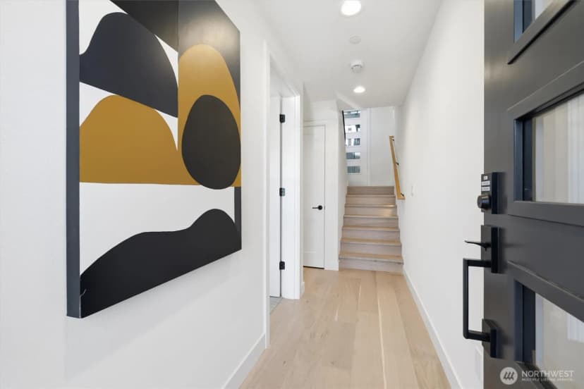 Property photo for 2011 Dexter Avenue N #a, Seattle photo 3