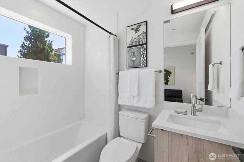 Property photo for 2011 Dexter Avenue N #a, Seattle photo 17