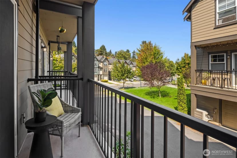 Property photo for 7174 27th Avenue Sw, Seattle photo 8