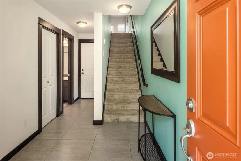 Property photo for 7174 27th Avenue Sw, Seattle photo 3